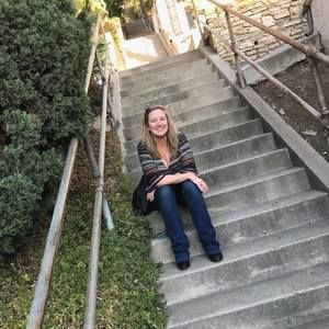 Meet your Posher, Danielle